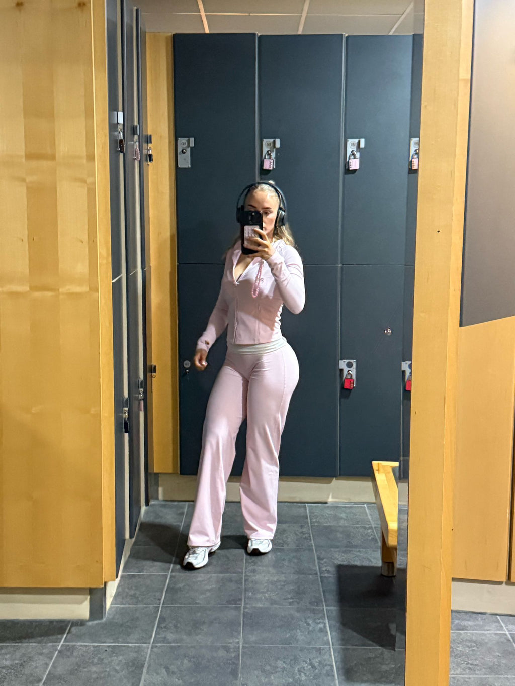 CloudSculpt™ Straight Leg Bottoms in Blush - OBSYRN activewear UK
